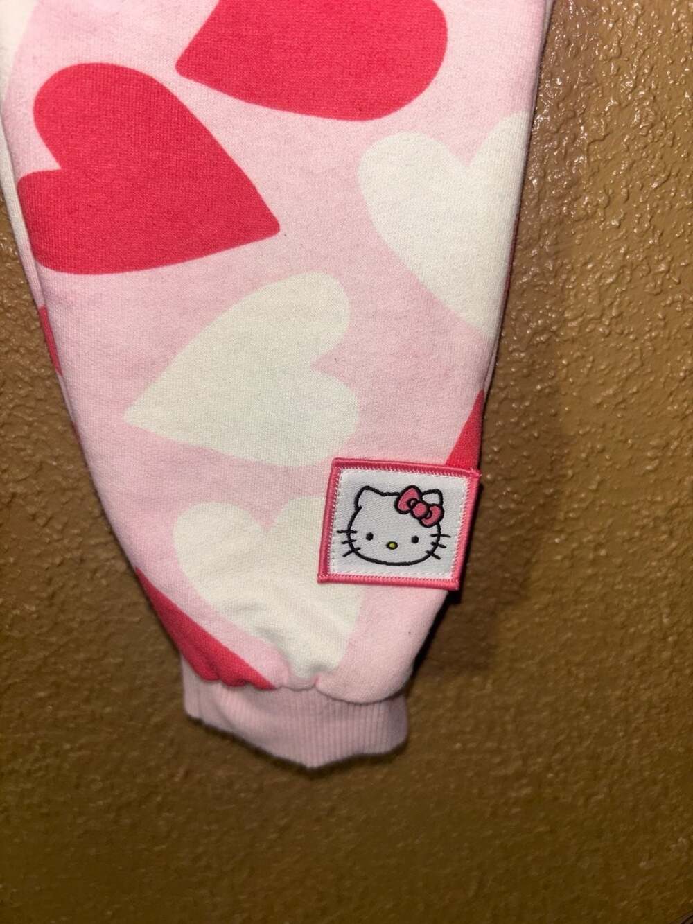 Hello Kitty Sweatsuit - Picture 5 of 5